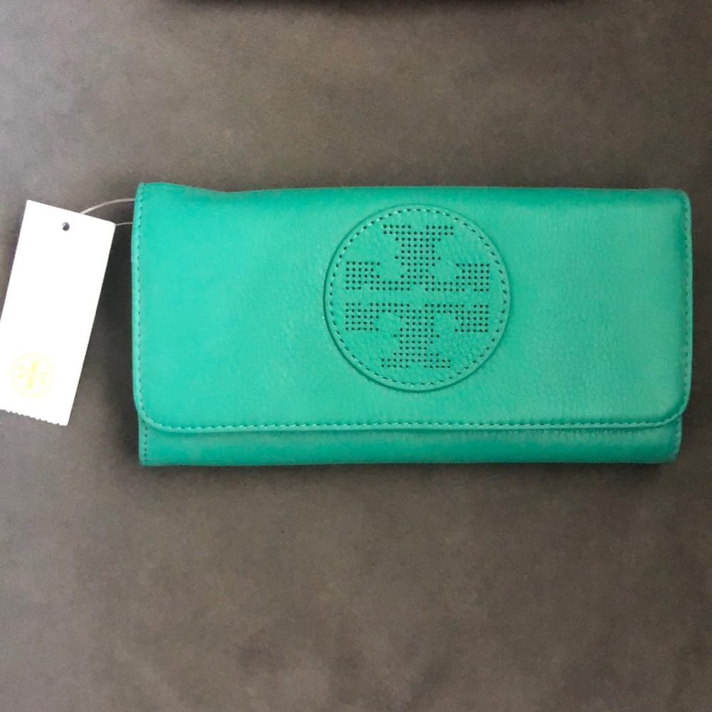 Tory Burch Kipp Envelope Continental Wallet